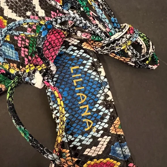 Liliana Colorful Snake Skin Pattern Strappy Sandals Size 8 - Picture 8 of 8
